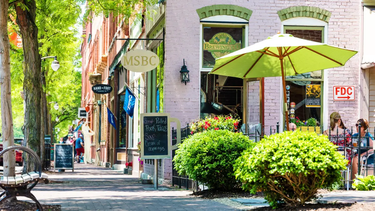 2026 Corning Incorporated Wineglass 8K